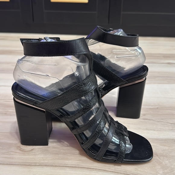 Vince Camuto Hicheny Cage Sandal in black - Picture 4 of 10